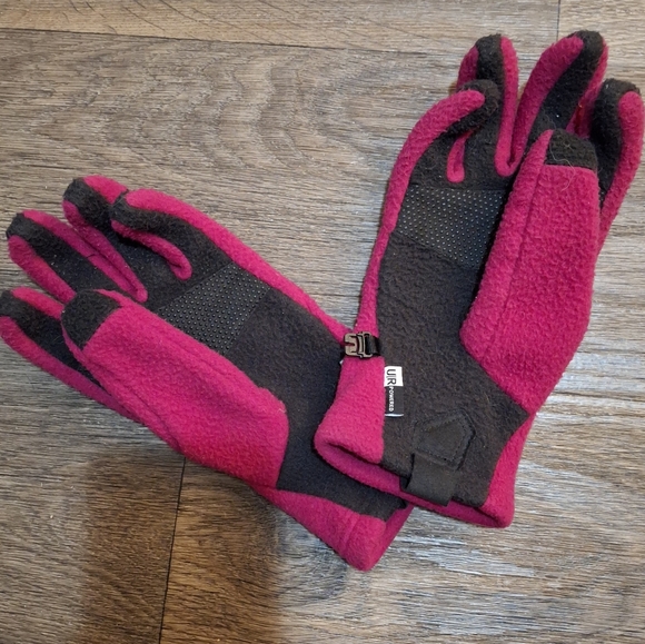 The North Face Women's Denali Etip Gloves. - Picture 5 of 15